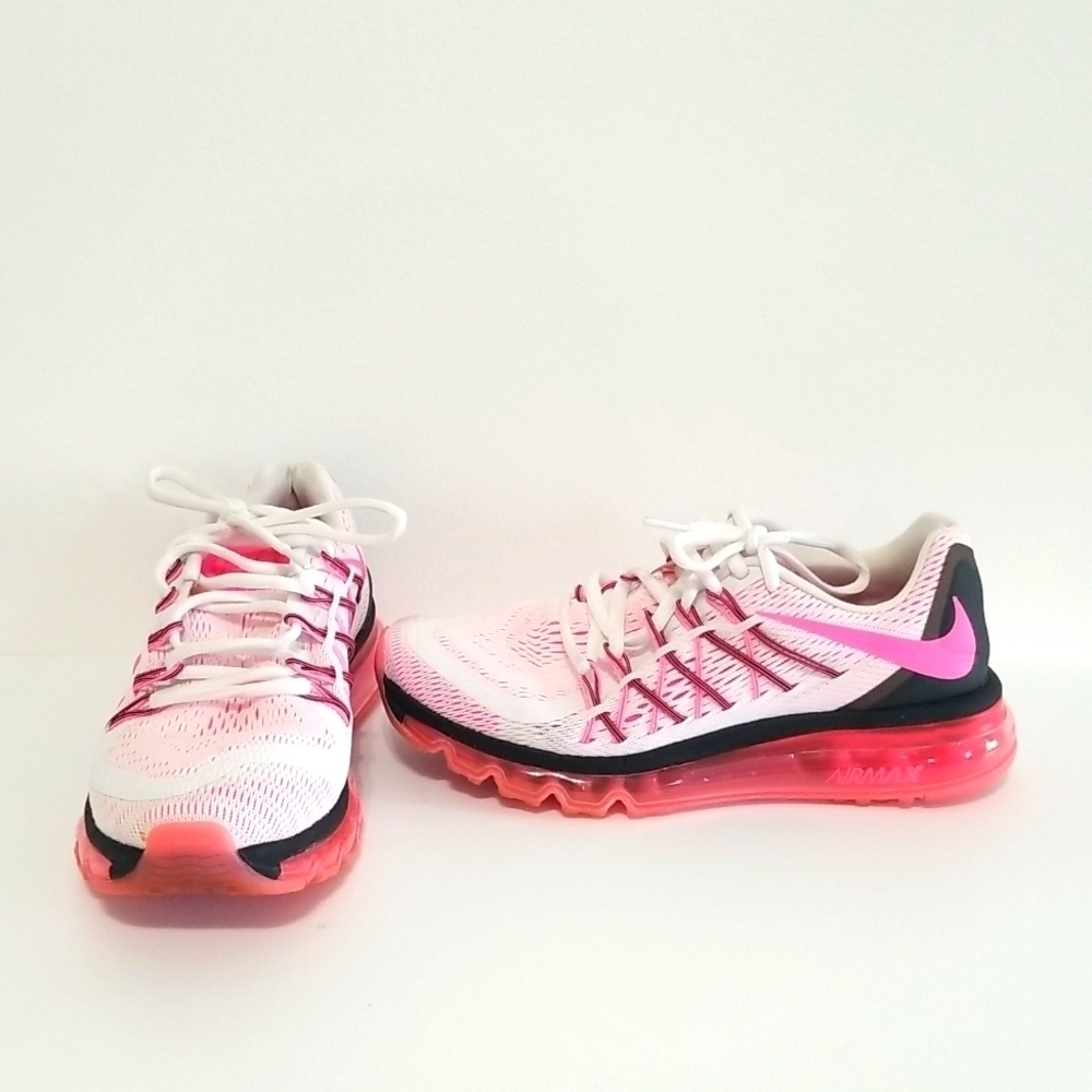NIKE AIRMAX WOMANS RUNNING SHOE 2015 - White Pink Bow size 7 Valentine addition